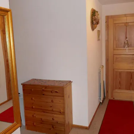 Apartment Ambassador 2-12 *